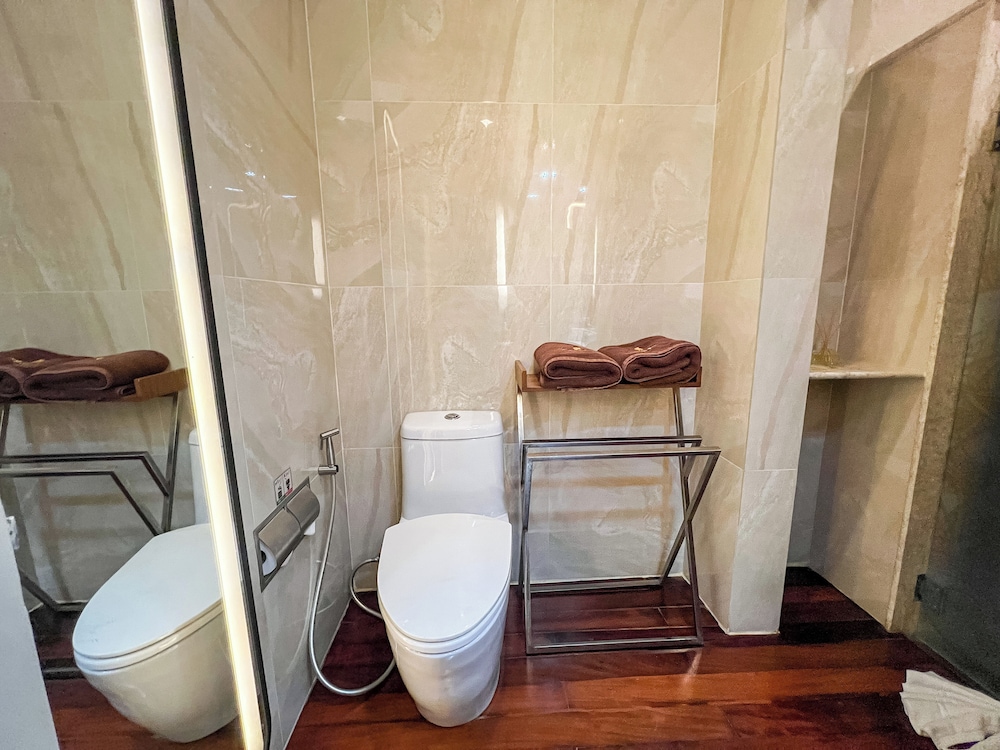 Deluxe Room, 1 Bedroom, Garden Area - Photo 21