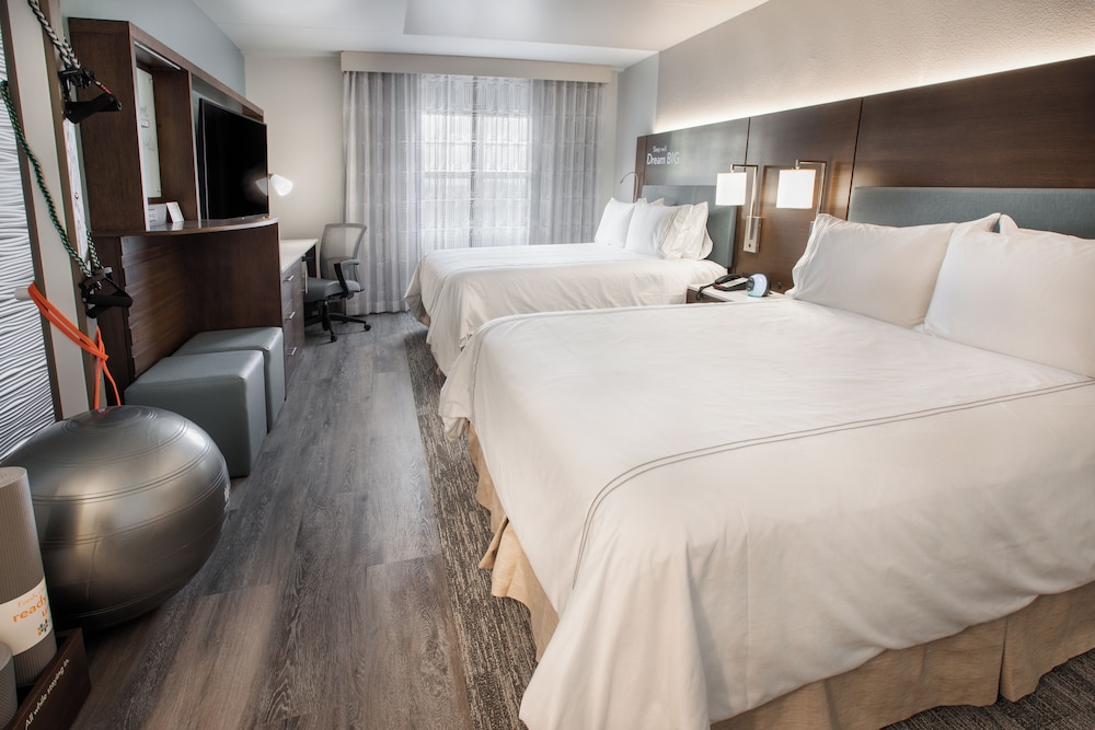 Standard Room, 2 Queen Beds, Accessible (Communications) - Photo 3