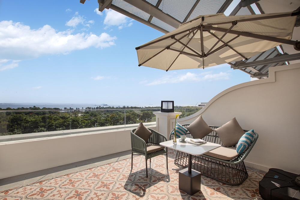 Deluxe Seaview King Room with Big Terrace photo 1