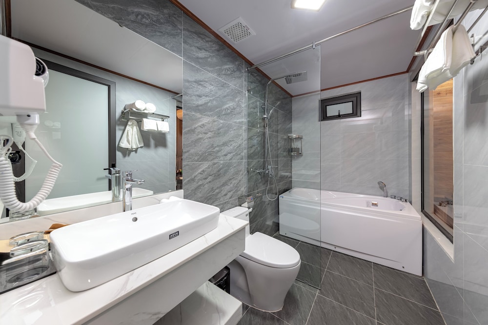Superior Double Room, Pool View