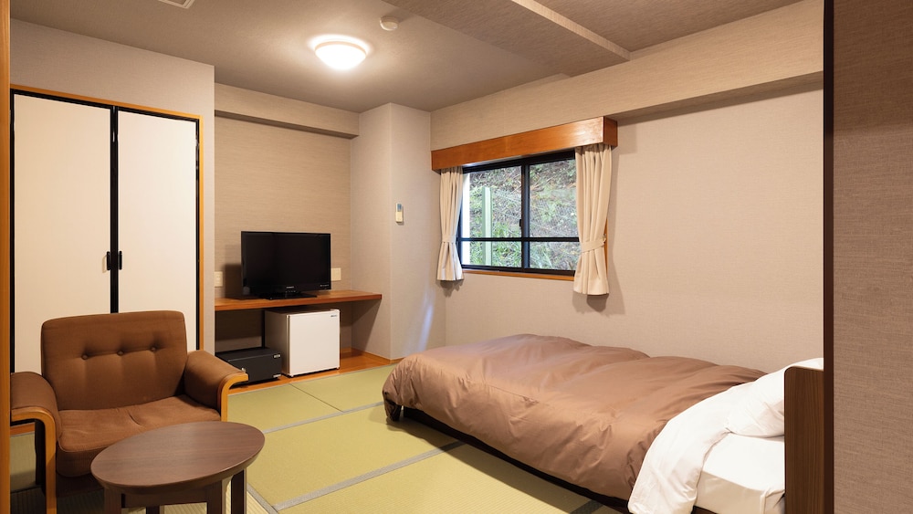 Economy Japanese Style Room Without Bath,Non-Smoking photo 1