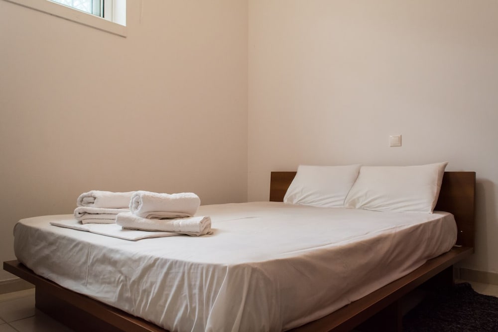 House, 3 Bedrooms photo 1