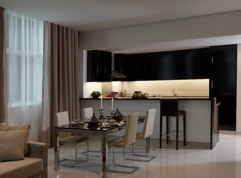 Suite, 3 Bedrooms (Burj Khalifa View) thumbnail 5