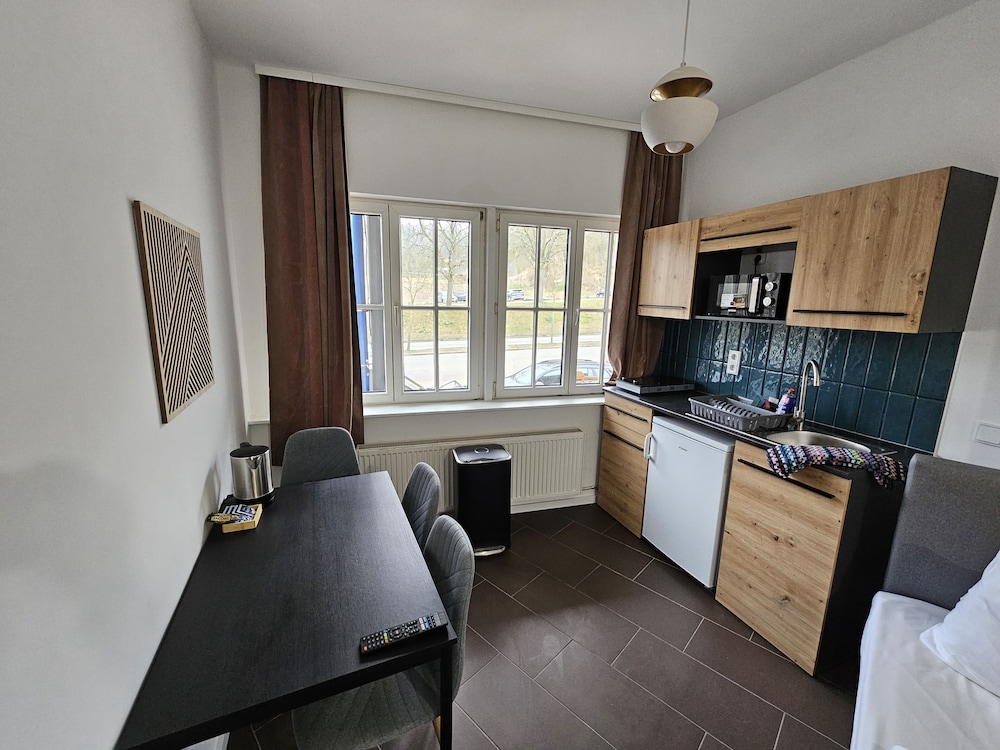 Studio, 3 Twin Beds, Kitchen photo 3