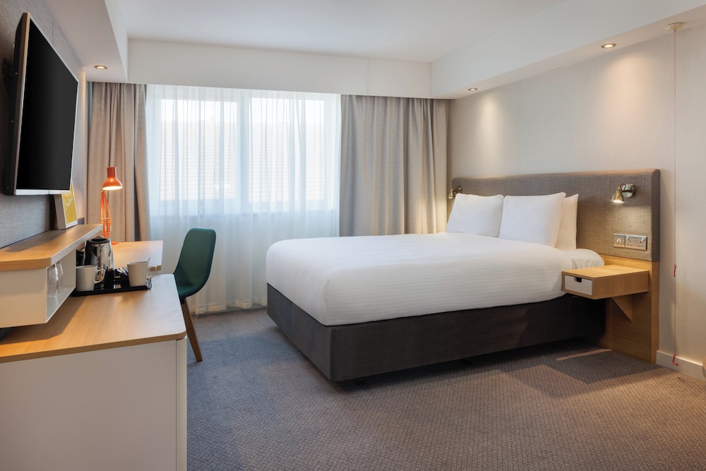 Standard Room, 1 Double Bed, Accessible - Photo 1