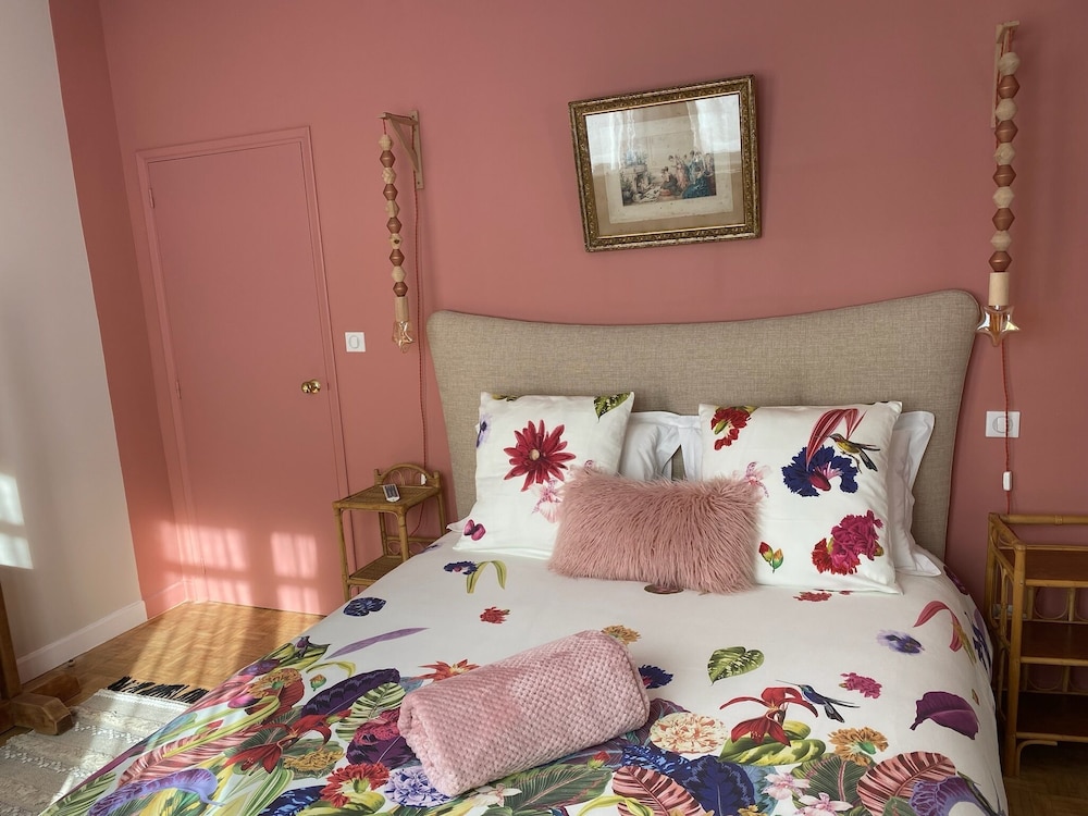 Comfort Double Room, Private Bathroom, City View - Photo 7