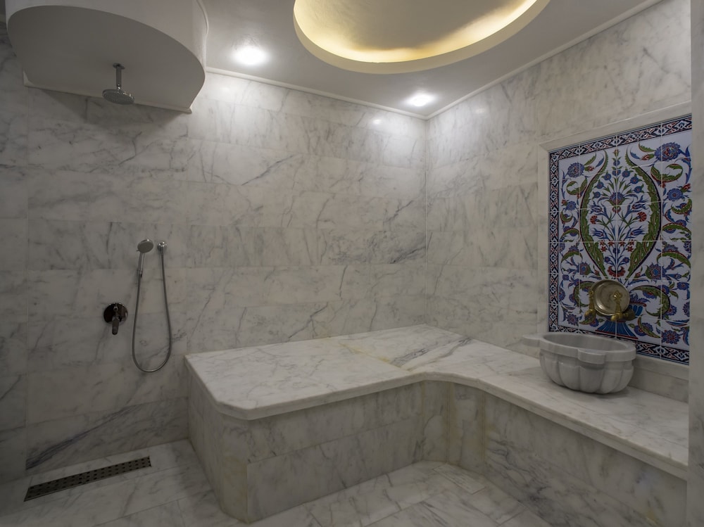 Presidential Suite, 1 King Bed thumbnail 5
