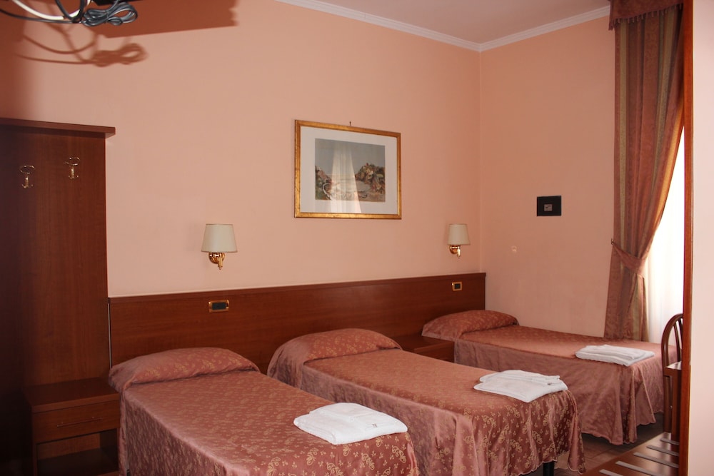 Family Room, 1 Bedroom, Private Bathroom photo 1