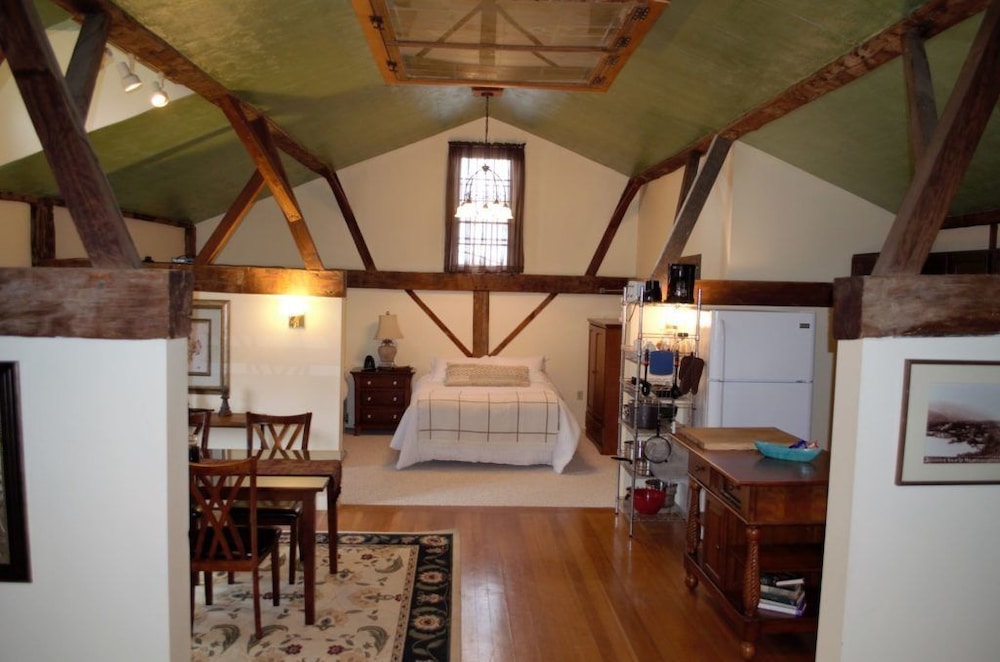 The Carriage House Loft photo 1