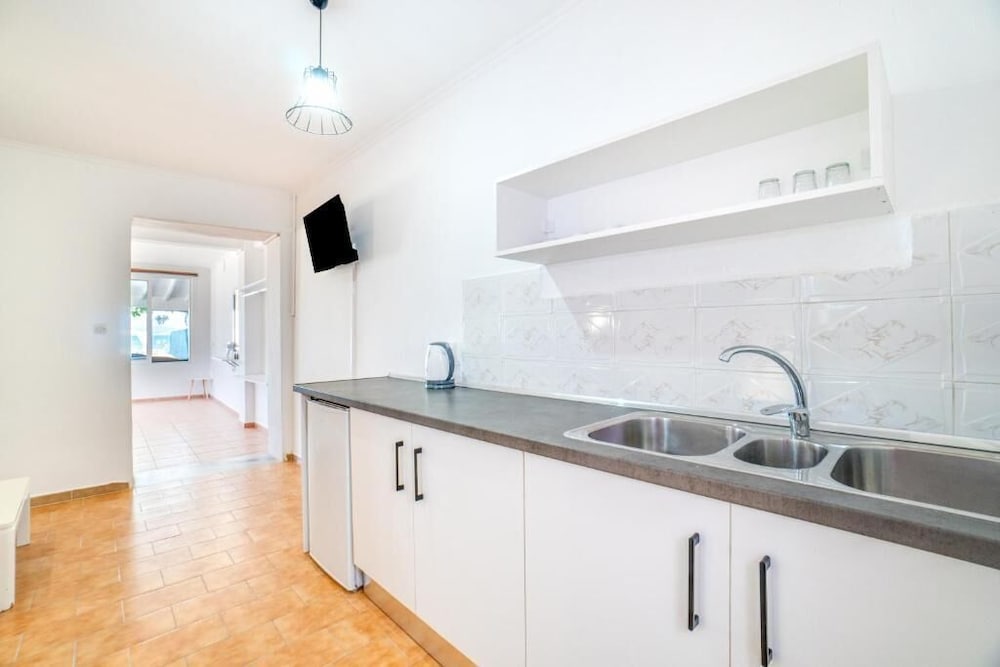 Apartment, Multiple Beds, Sea View, Ground Floor photo 3