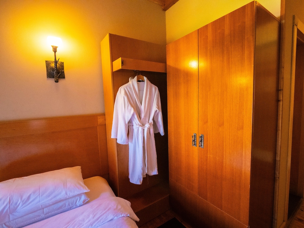 Classic Single Room, Mountain View photo 1