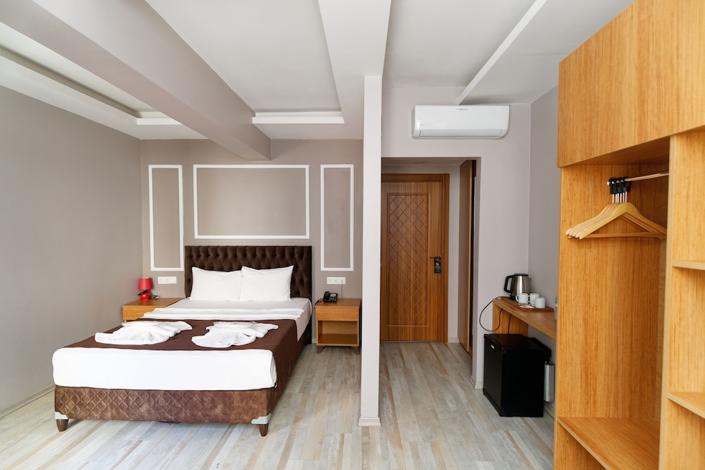 Comfort Triple Room photo 3
