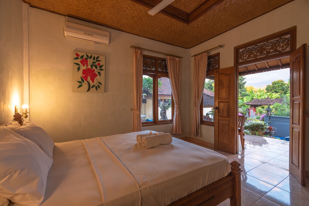 Standard Room, 1 King Bed photo 2