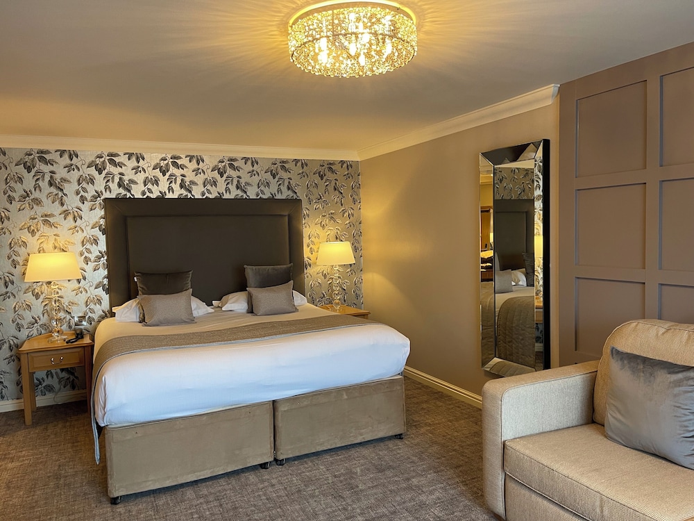Deluxe Family Room - Photo 3