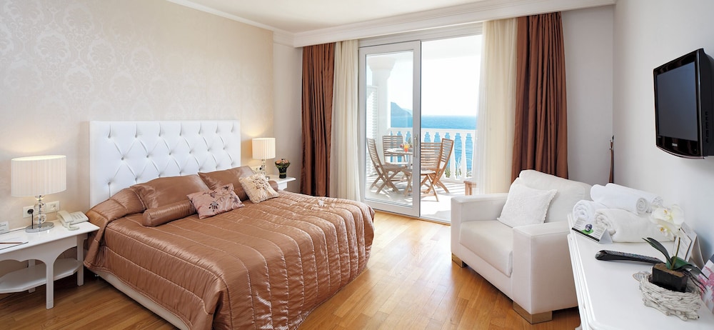 Deluxe Villa, 2 Bedrooms, Kitchen, Sea View