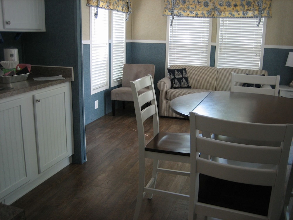 Cottage, Multiple Beds, Non Smoking, Kitchen photo 1