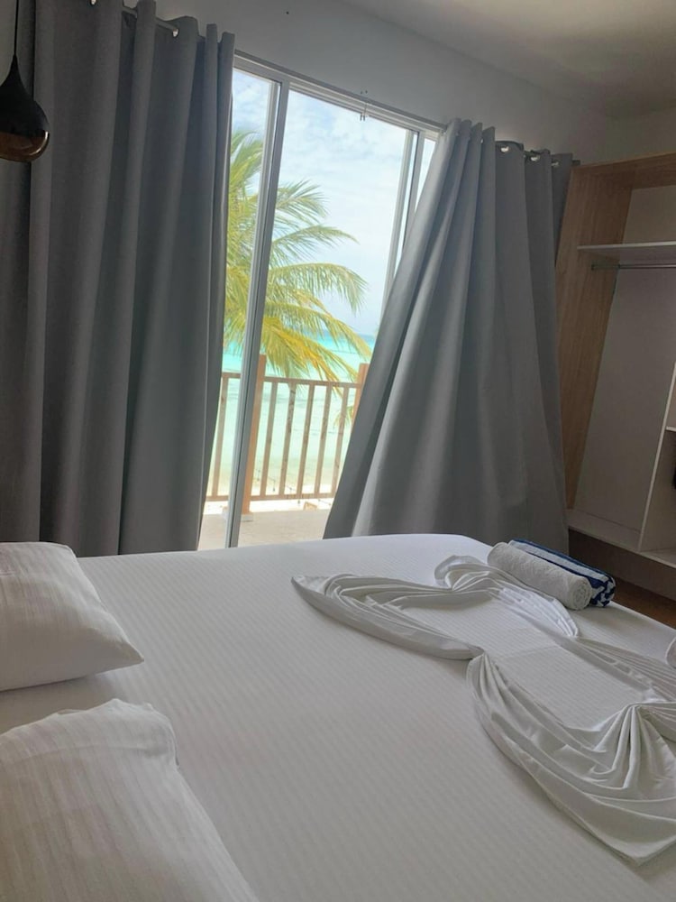Deluxe Double Room, Sea View photo 2