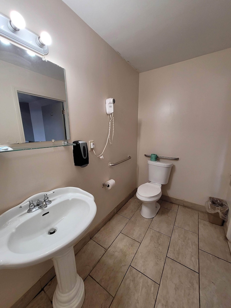 Standard Double Room, 2 Double Beds, Accessible