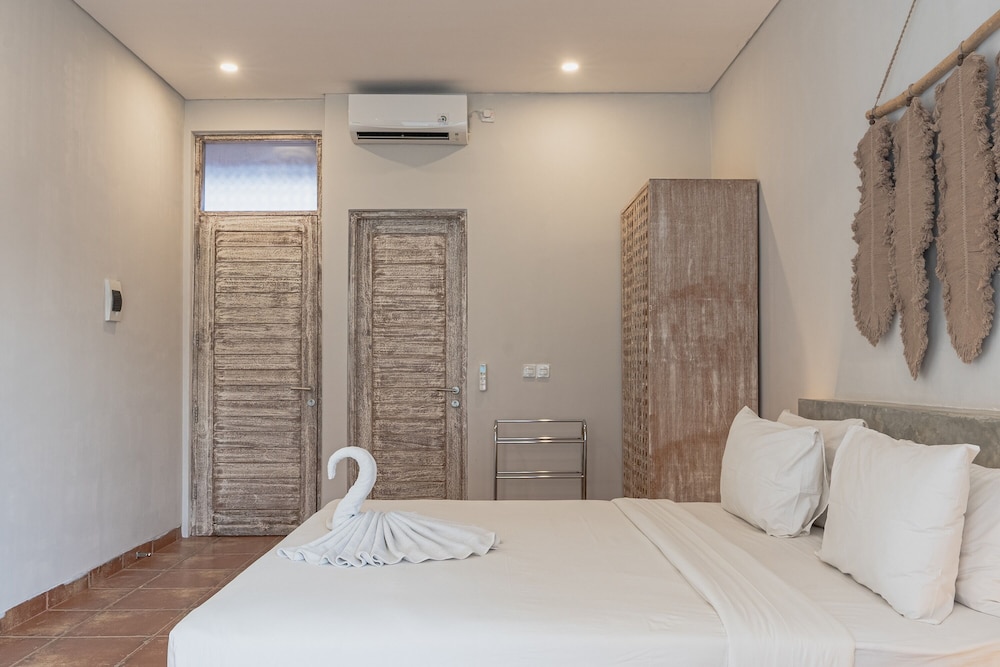 Master Bedroom - Photo 6