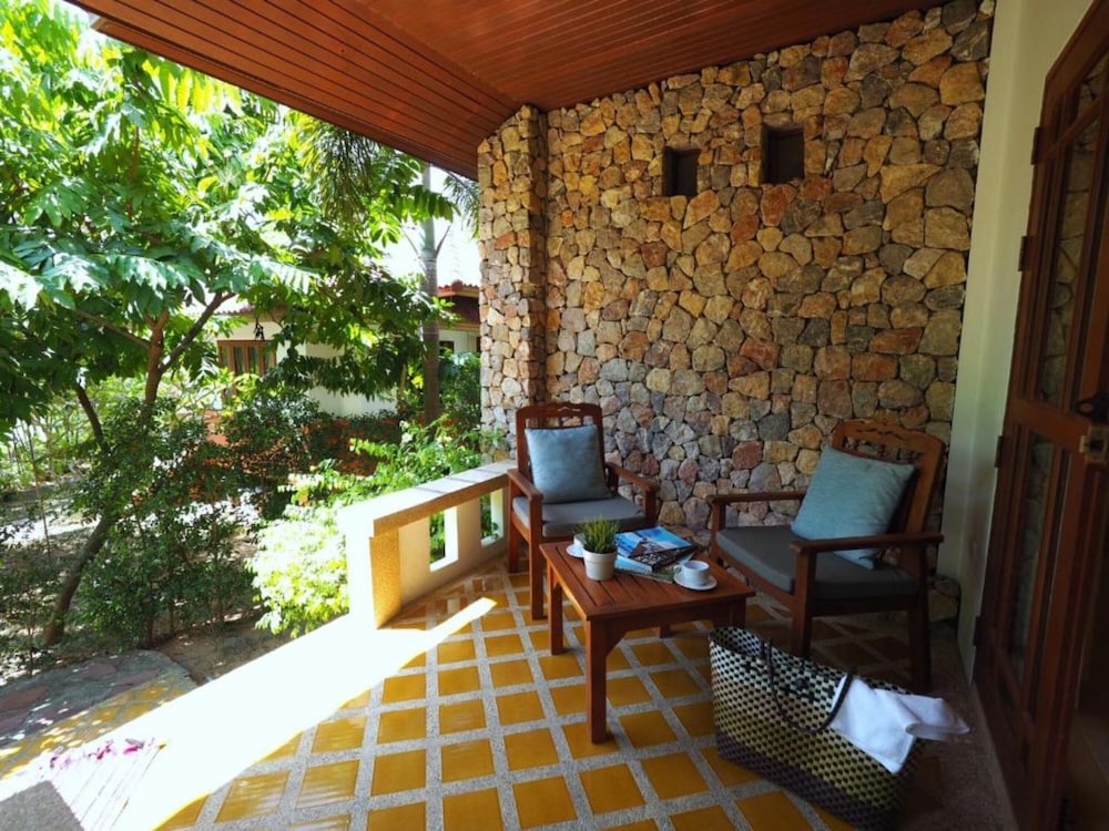 Superior Garden Side Villa photo 3