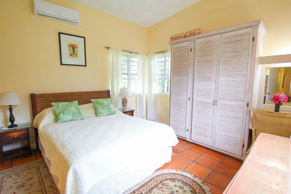 House, 3 Bedrooms photo 1