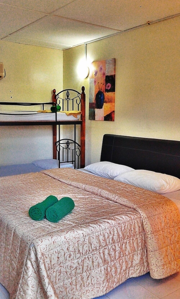 Family Room (Casuarina Junior) photo 3