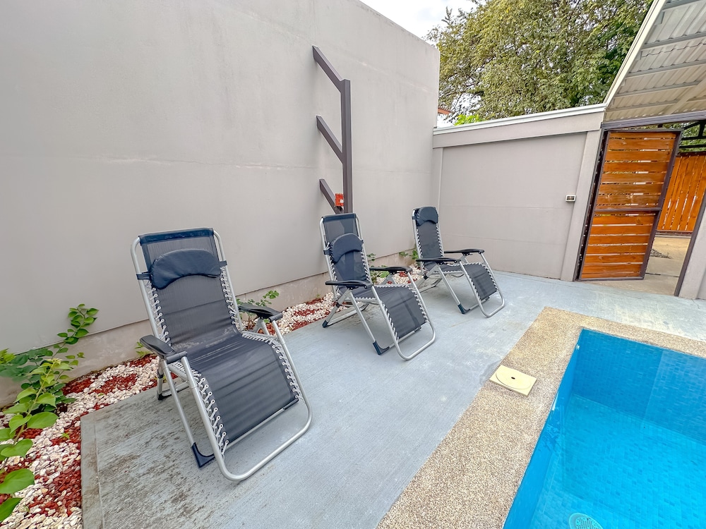 House, 3 Bedrooms, Private Pool photo 2