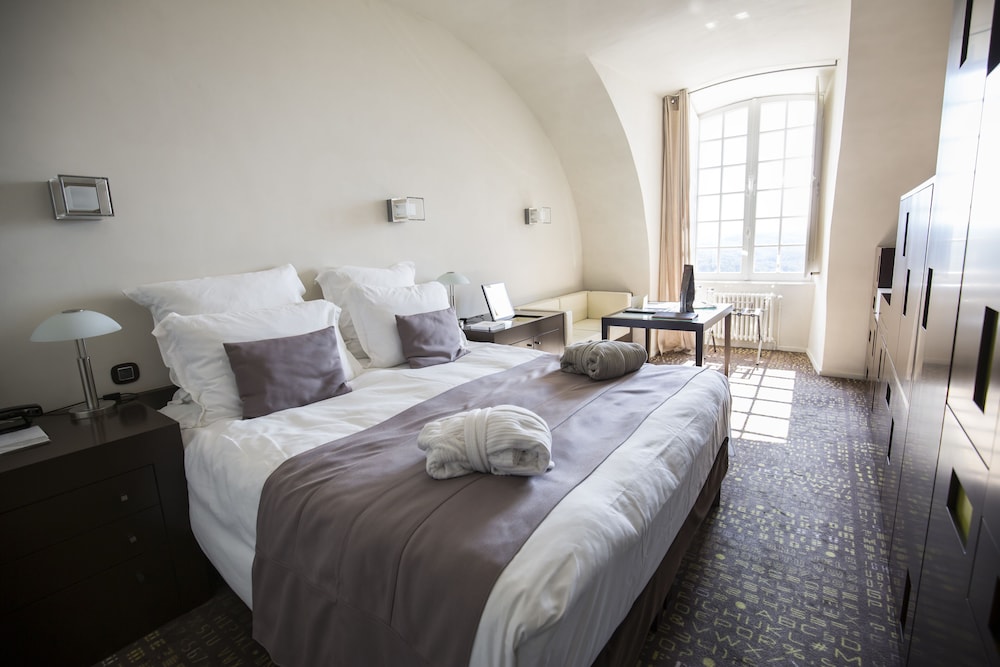 Deluxe Room - Photo 2