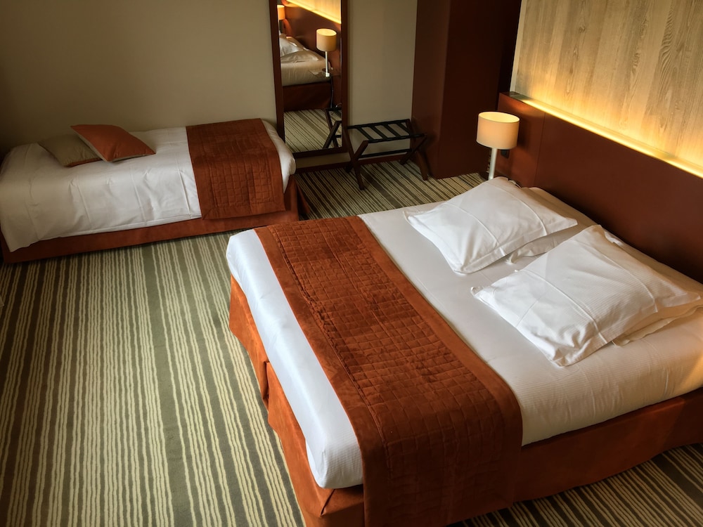 Twin Room (South Side) photo 3