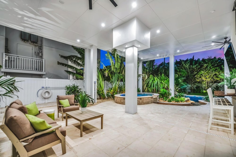 The Plaza in Siesta Key, 사진 17