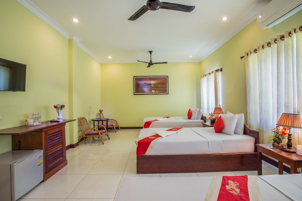 Triple Room (with Aircon - Free Pick up) photo 3