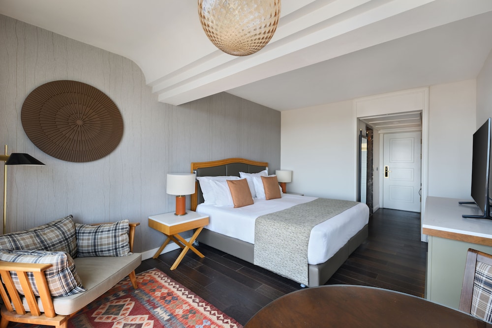 Oren Room - Photo 1