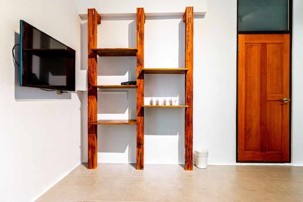 Standard Quadruple Room - Photo 5