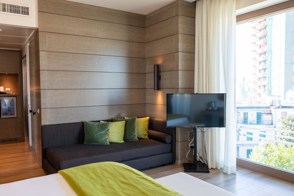 Panoramic Junior Suite