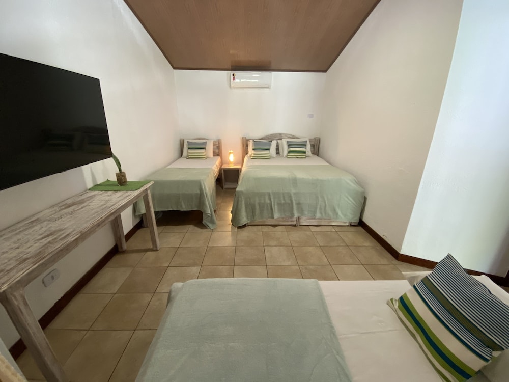 Superior Quadruple Room photo 2