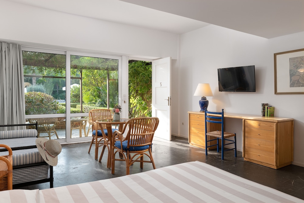 Premium Studio, Terrace, Garden Area photo 2