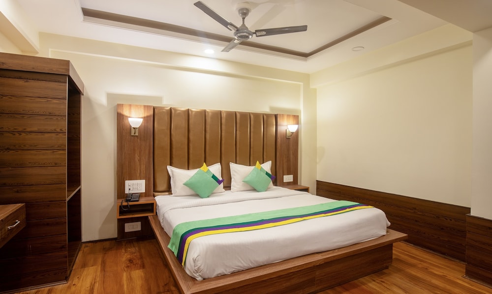 Deluxe Double Room, Balcony photo 2