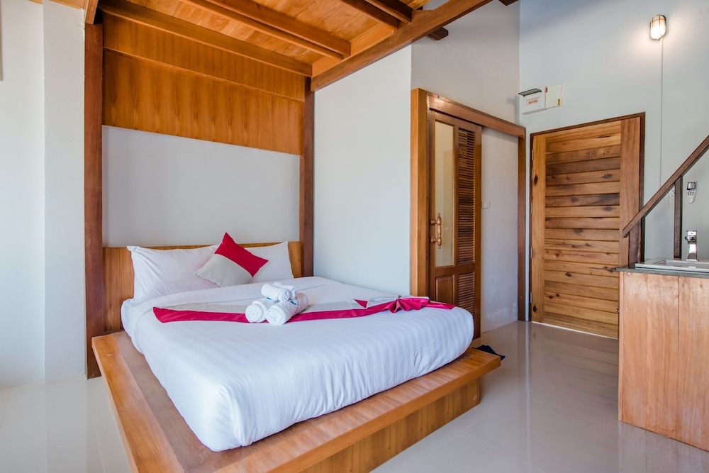 Deluxe Triple Room photo 3