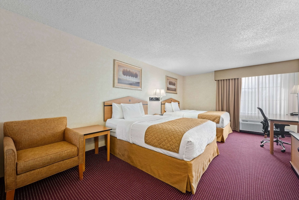 Room, 2 Queen Beds, Non Smoking
