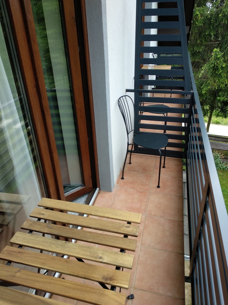 Standard Triple Room, Courtyard View photo 2