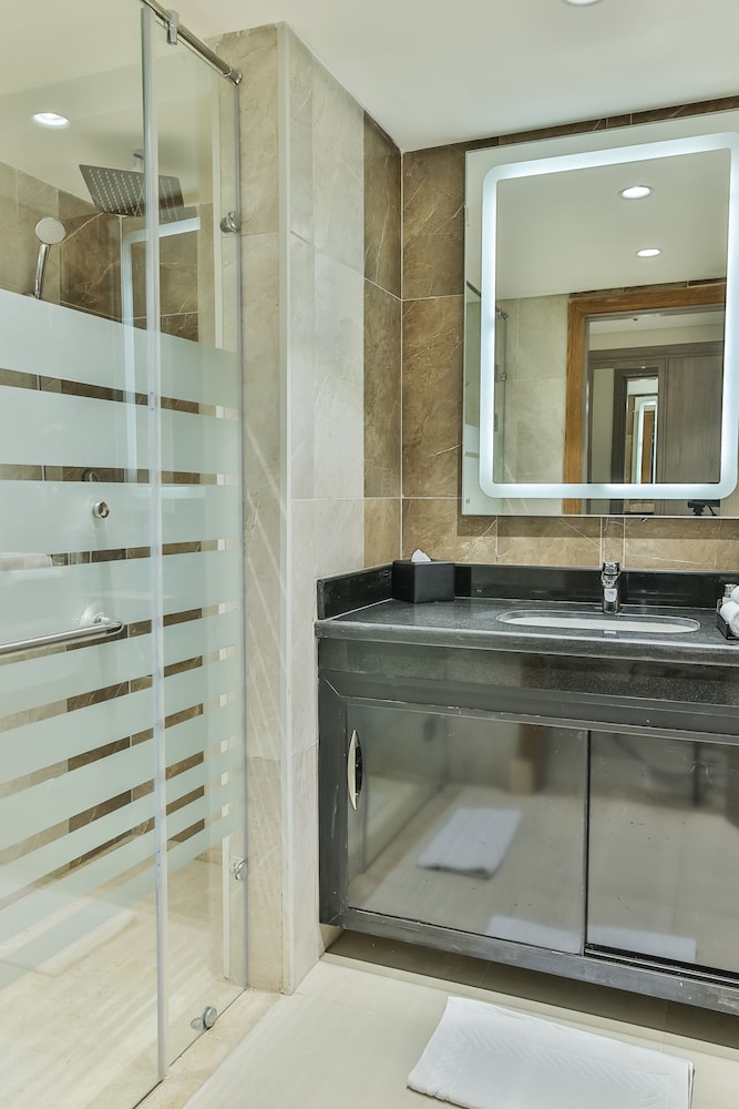Junior Suite, 1 King Bed (Sea Side View) - Photo 10