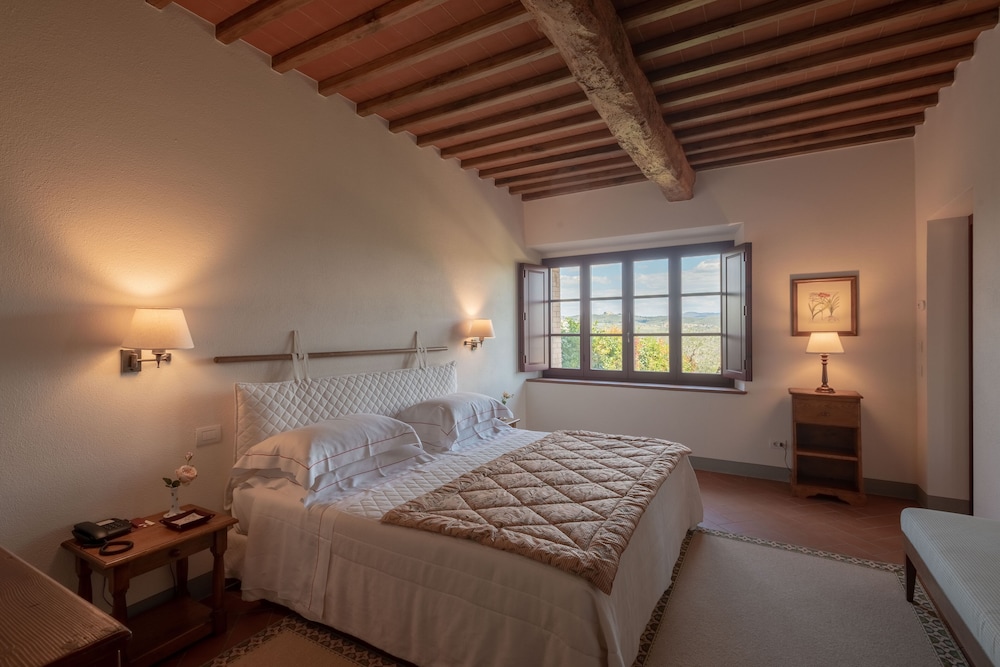 Suite, Patio (double) - Photo 2
