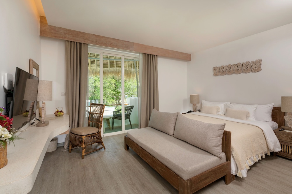 Deluxe Room - Photo 1