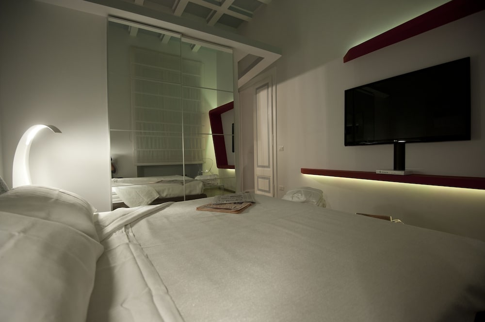 Basic Double Room photo 3