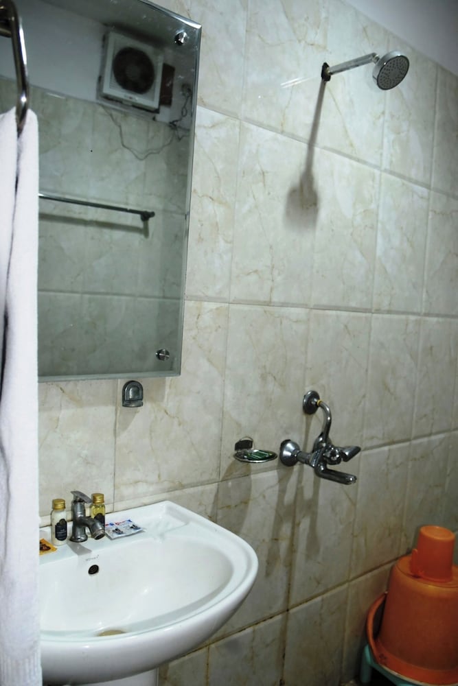 Standard Room (Non-AC) - Photo 4