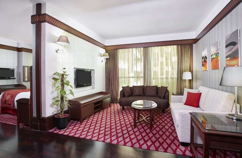 Suite, 1 Bedroom (Minibar)