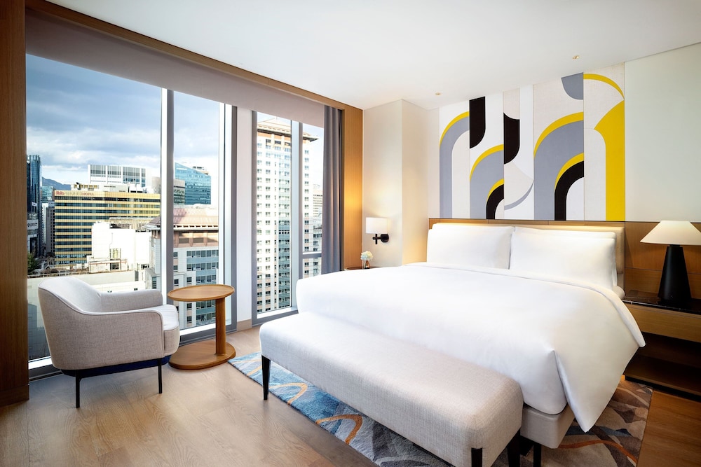 Club Suite, 1 Bedroom, Non Smoking (Club Lounge Access for 2 Guests)