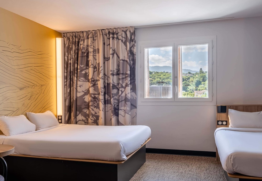 Quadruple Room - Photo 6