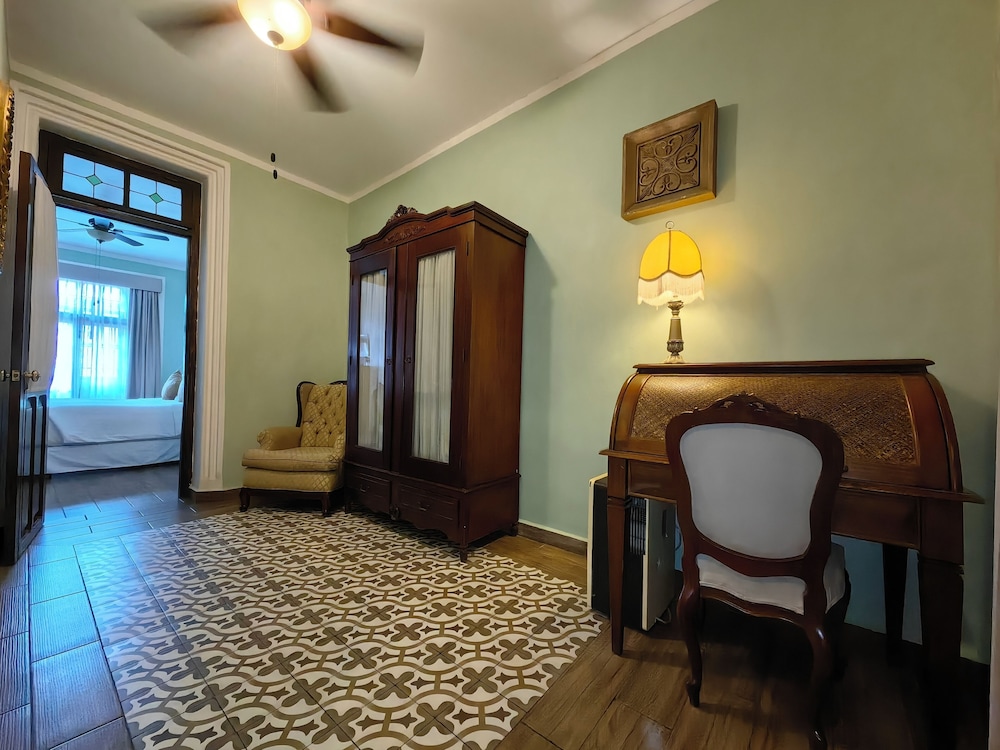 Deluxe Room, Park View - Photo 2