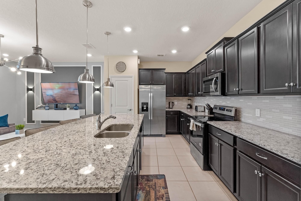 Condo, Multiple Beds (117 JW - 5BR Resort Townhome: Private)